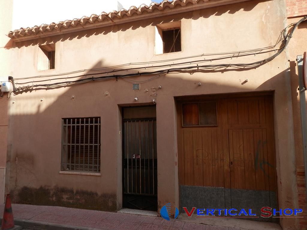 For sale of house in Caudete