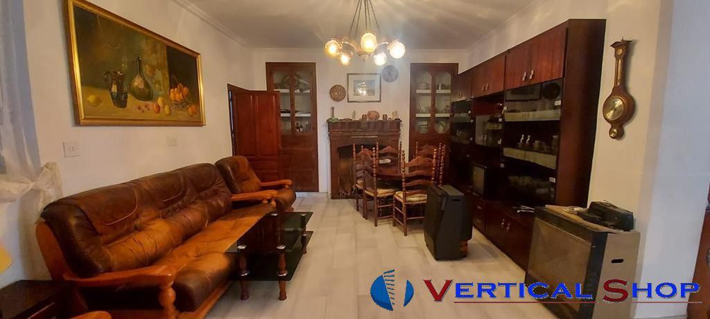 For sale of house in Villena