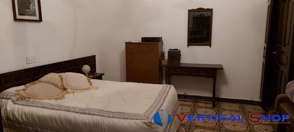 For sale of house in Villena