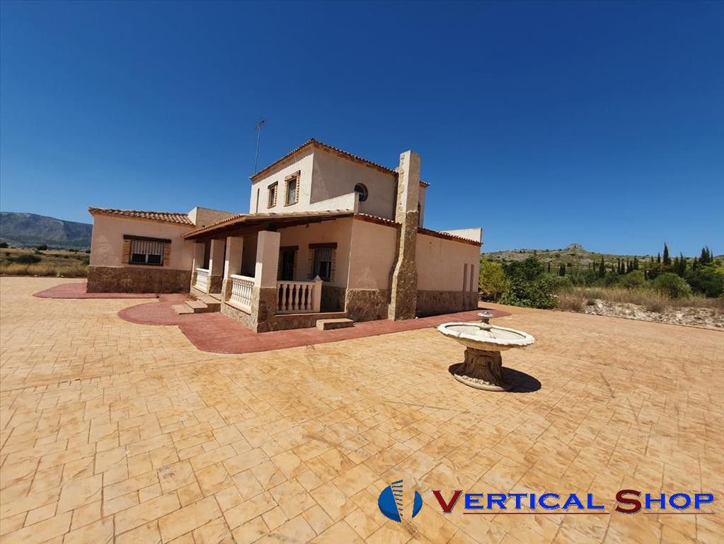 Venta de chalet en Salinas