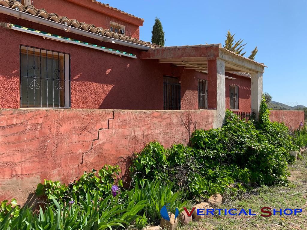 Venta de chalet en Caudete