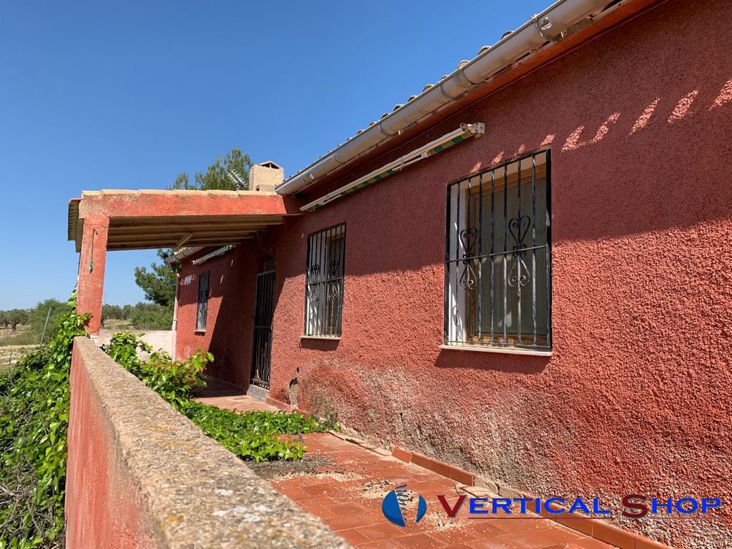 Venta de chalet en Caudete