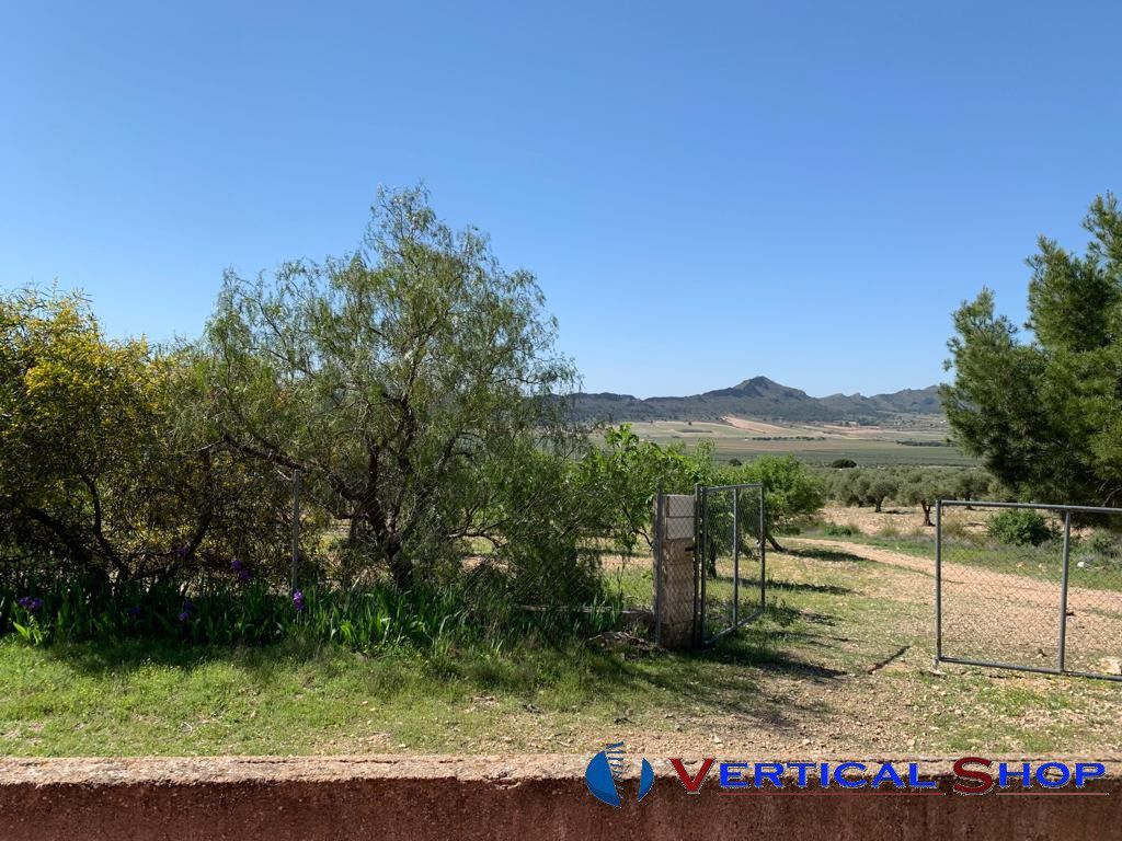 Venta de chalet en Caudete
