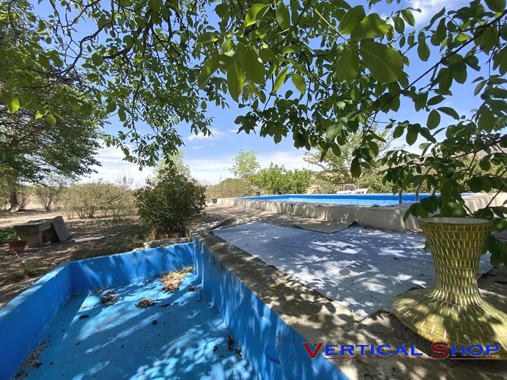 For sale of chalet in Caudete