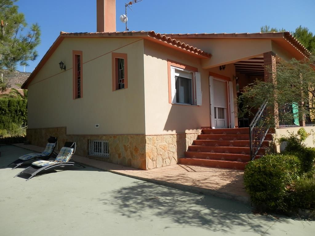 Venta de chalet en Caudete