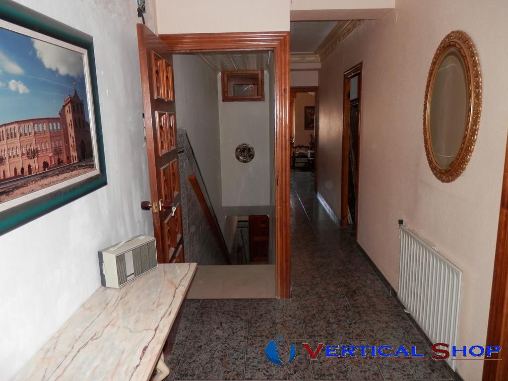 For sale of house in Caudete