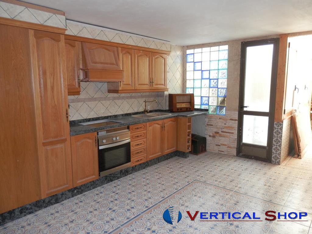 For sale of house in Caudete