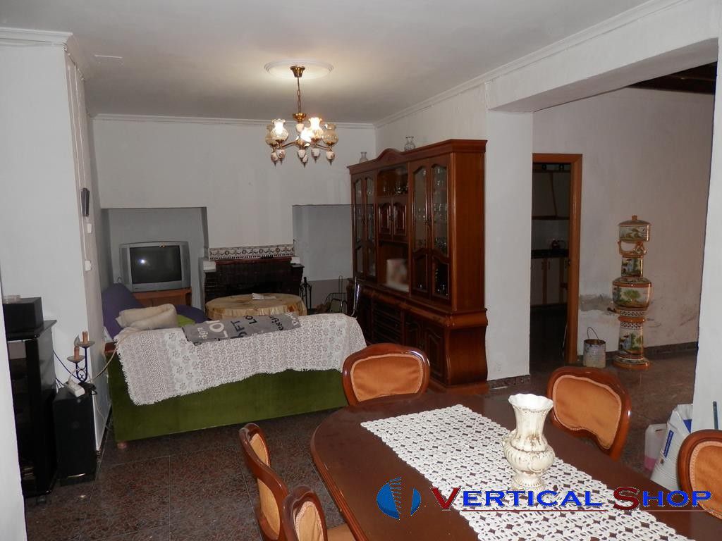 For sale of house in Caudete