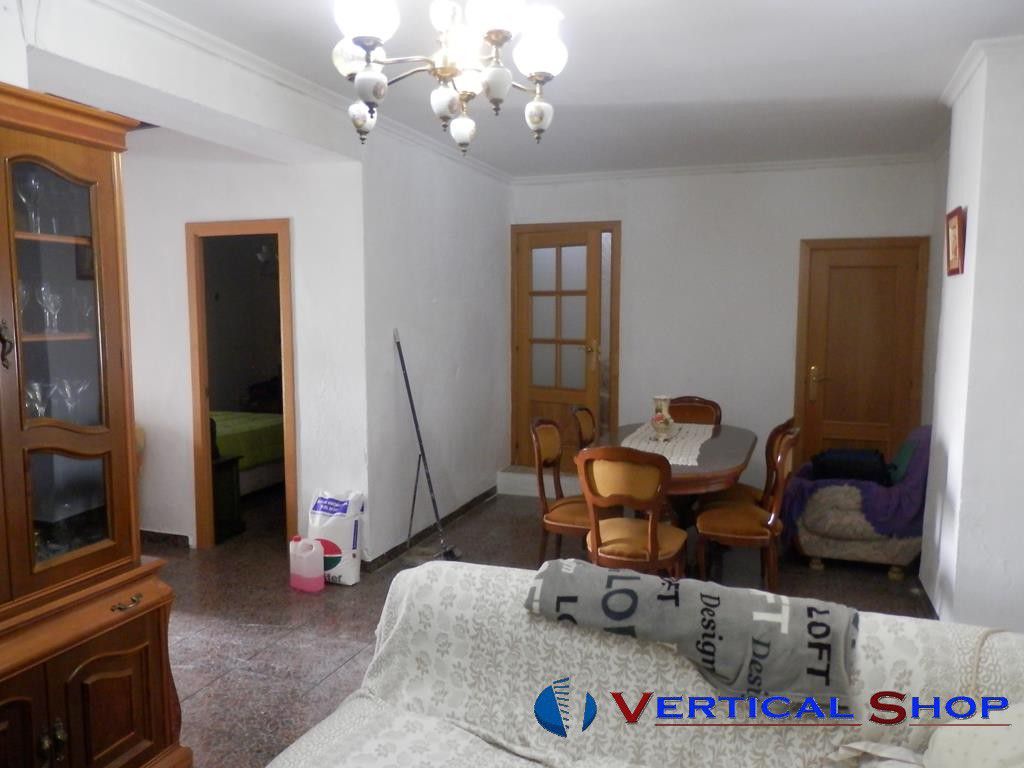 For sale of house in Caudete