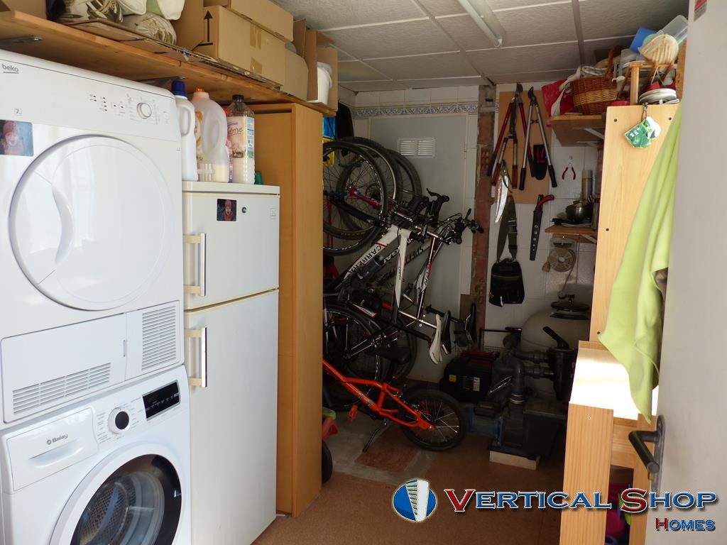 For sale of chalet in Caudete