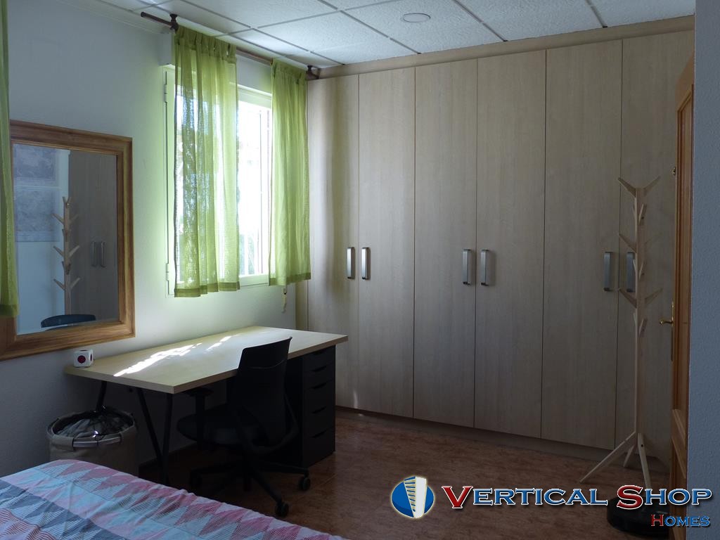 For sale of chalet in Caudete