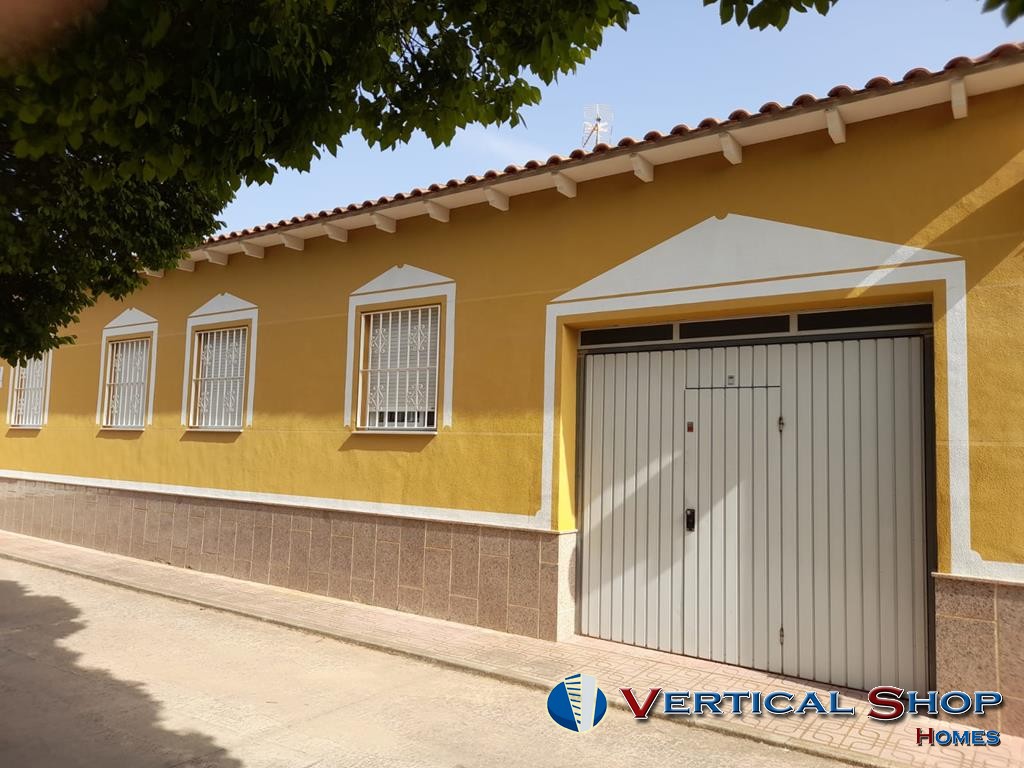 Venta de chalet en Caudete