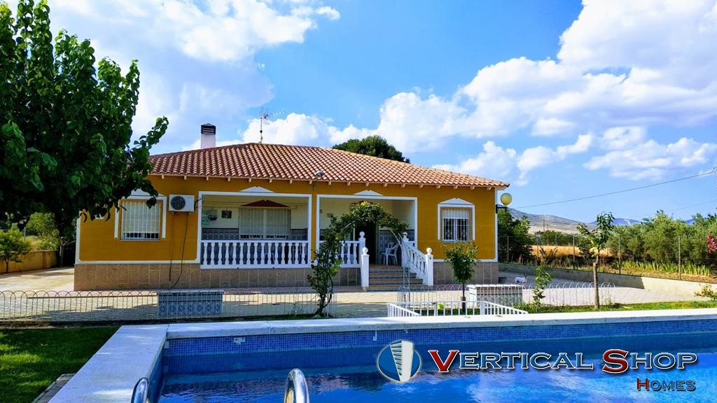 Venta de chalet en Caudete