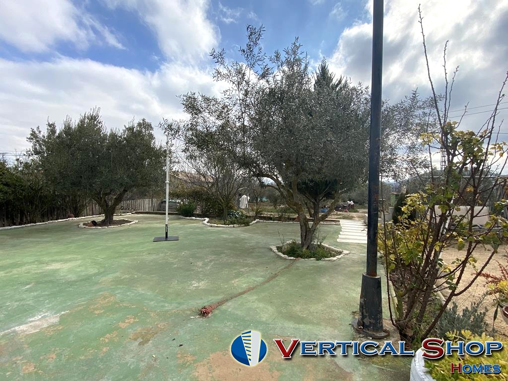 For sale of chalet in Caudete