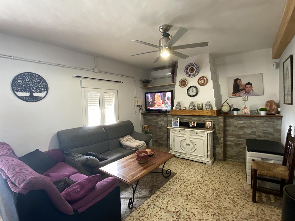 For sale of chalet in Caudete