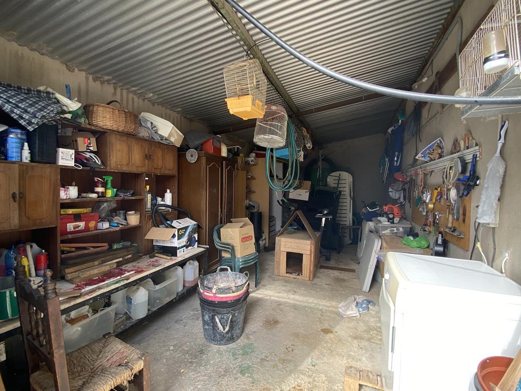 For sale of chalet in Caudete