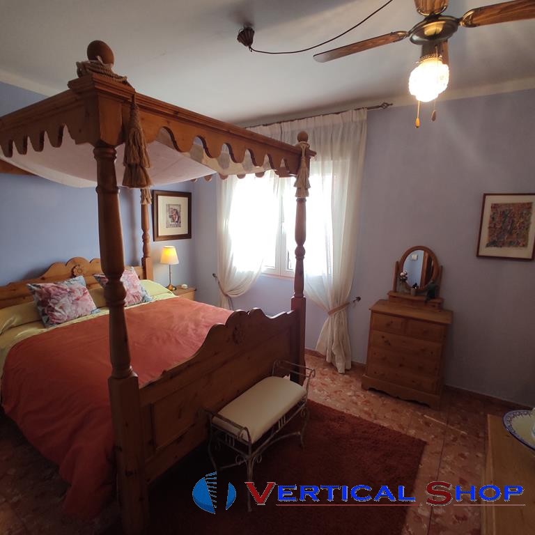 For sale of house in Caudete