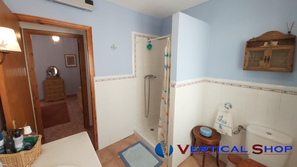 For sale of house in Caudete