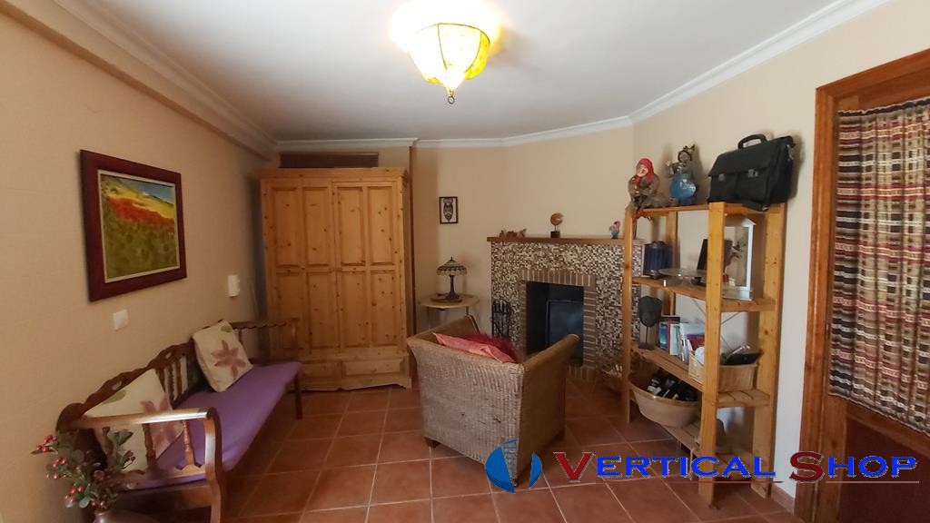For sale of house in Caudete