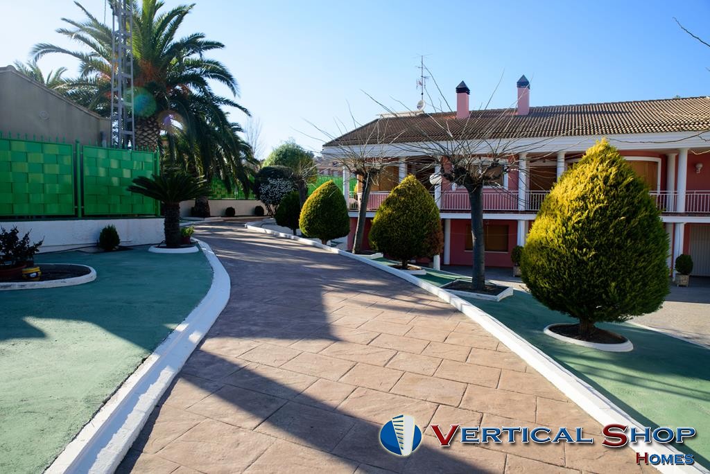 Venta de casa en Caudete