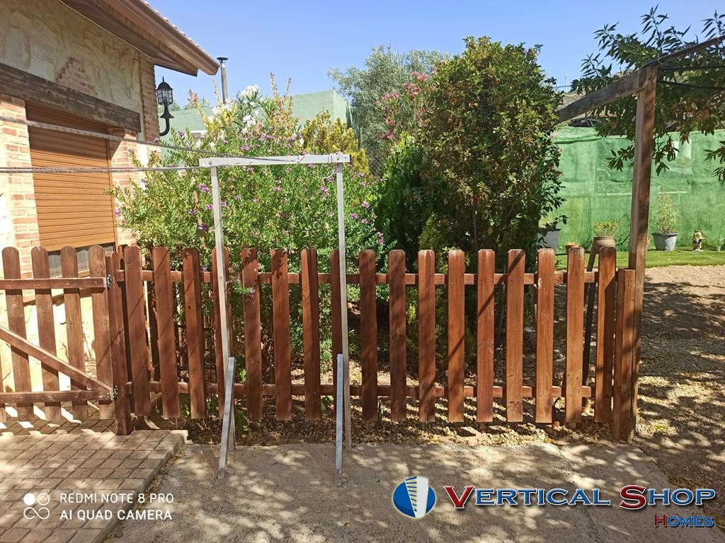 For sale of chalet in Caudete