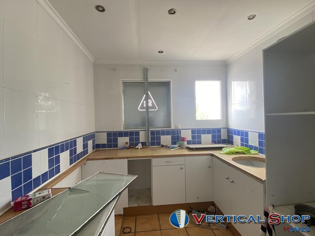 For sale of chalet in Caudete