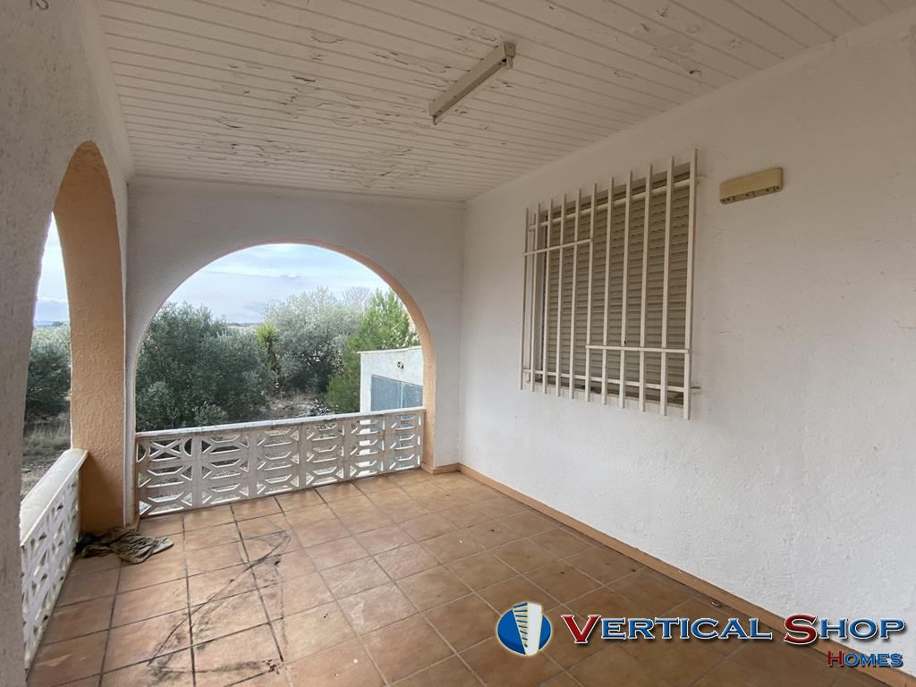 For sale of chalet in Caudete
