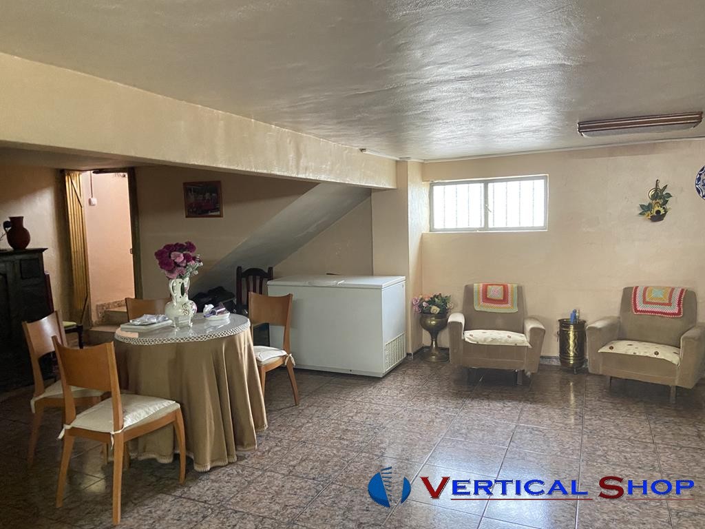 For sale of commercial in Caudete