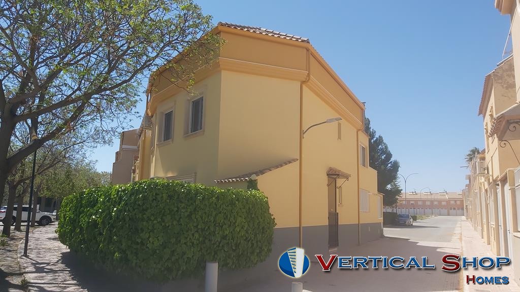 For sale of house in Caudete