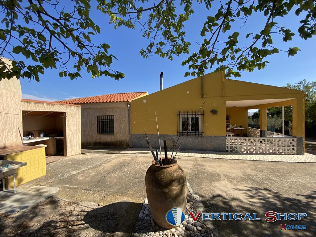 Venta de chalet en Caudete