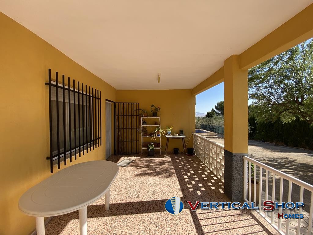 Venta de chalet en Caudete