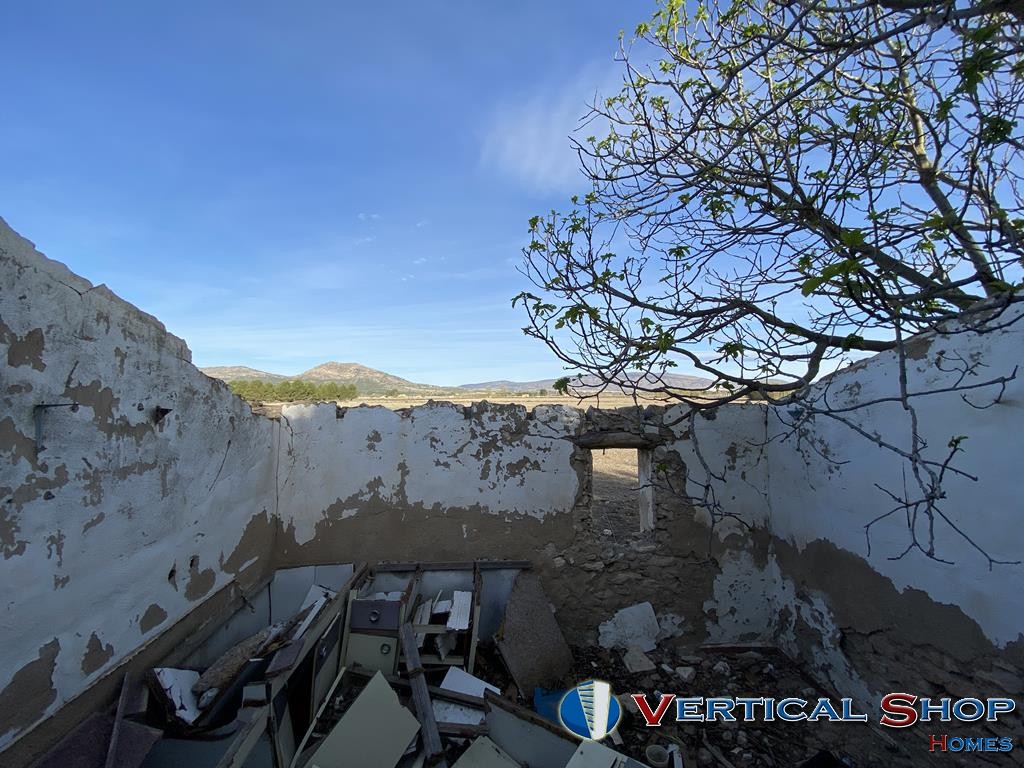 For sale of chalet in Villena