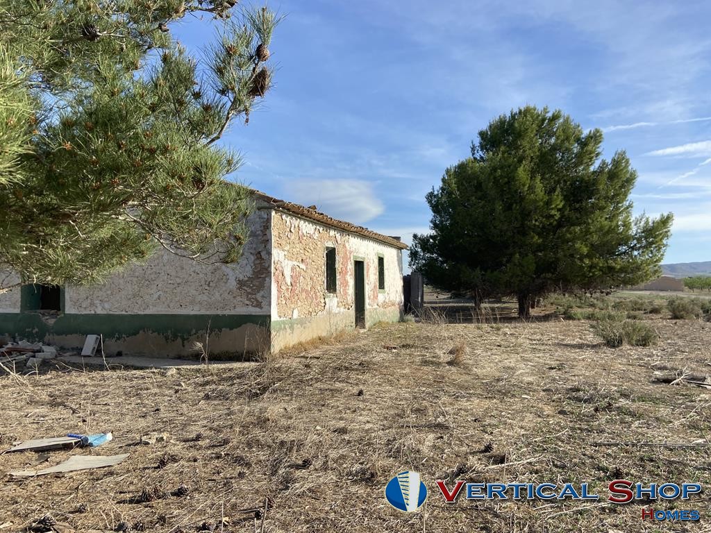 For sale of chalet in Villena