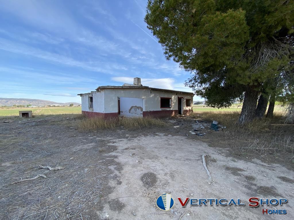 For sale of chalet in Villena