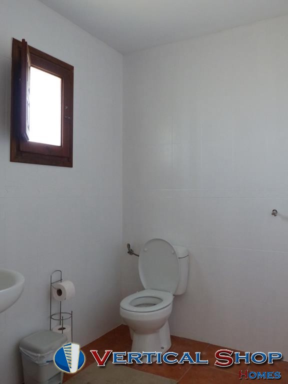 For sale of chalet in Caudete