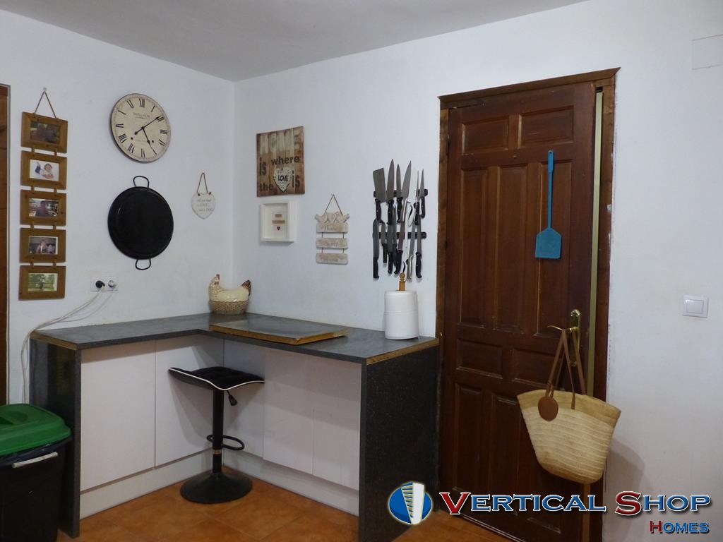 For sale of chalet in Caudete