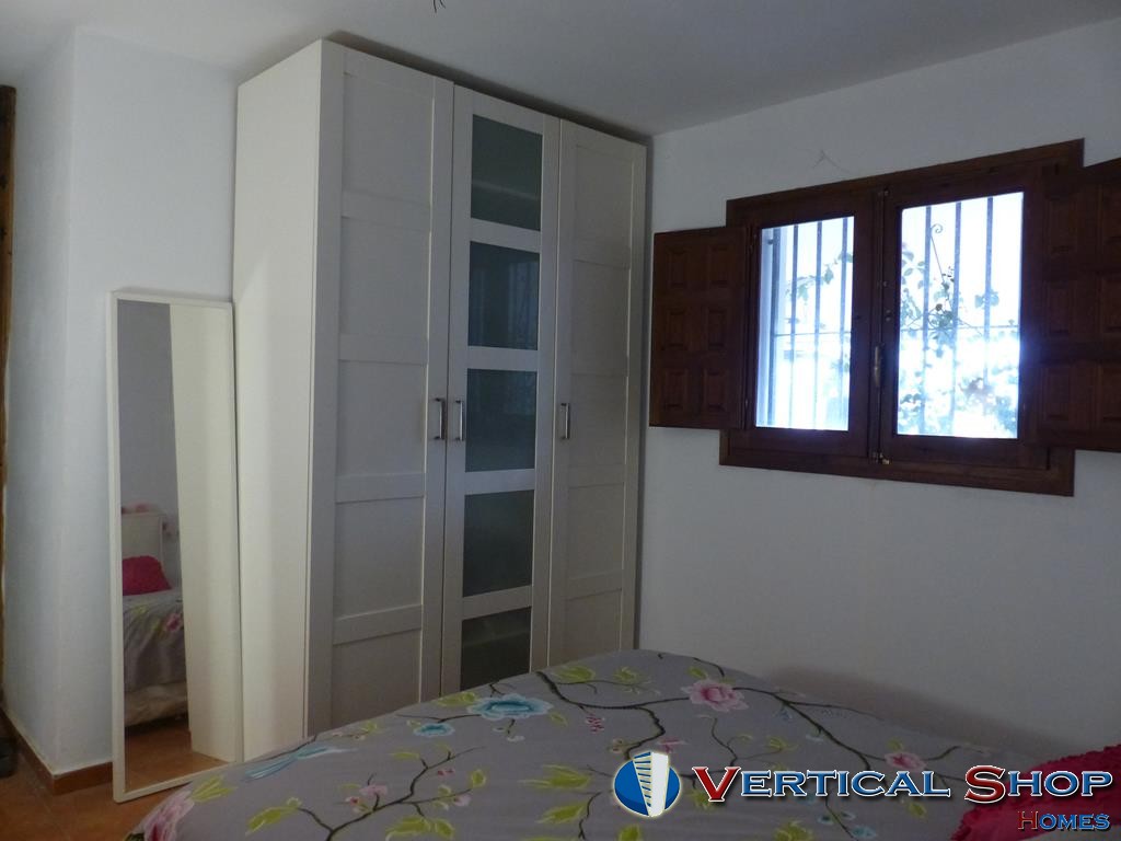 For sale of chalet in Caudete