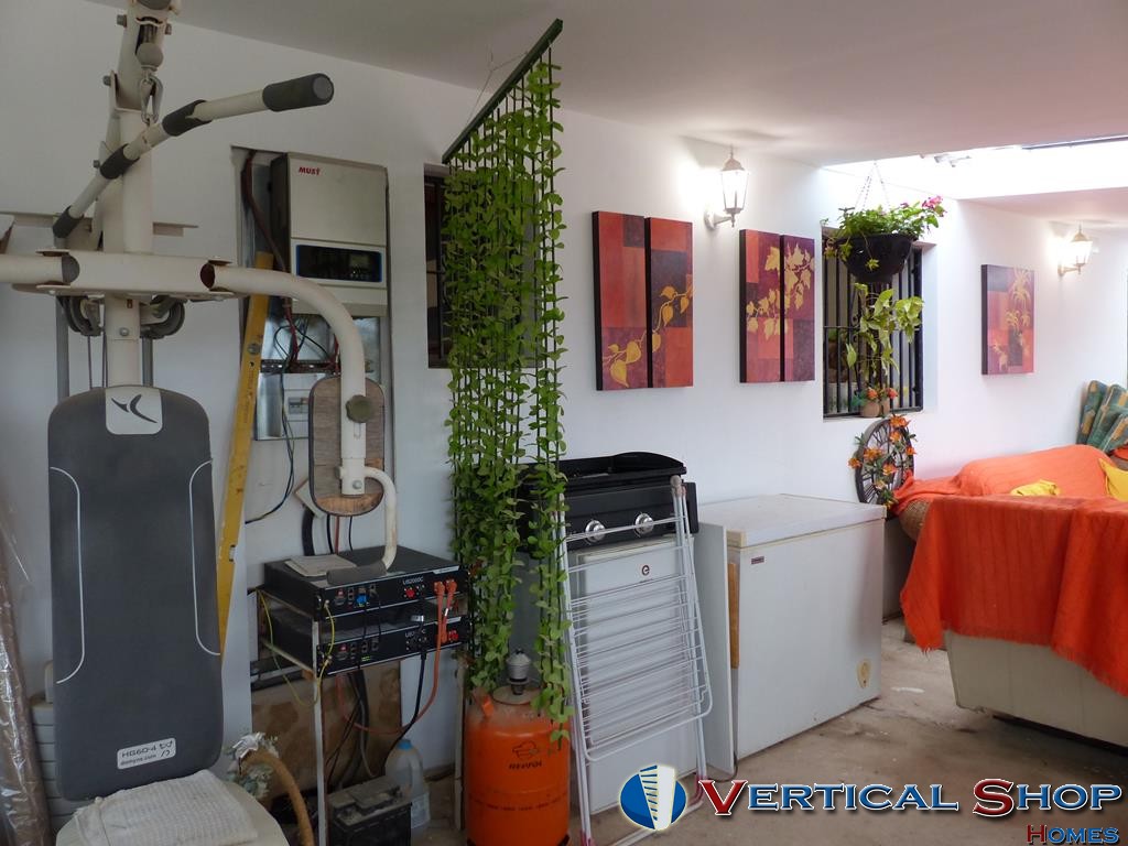 For sale of chalet in Caudete