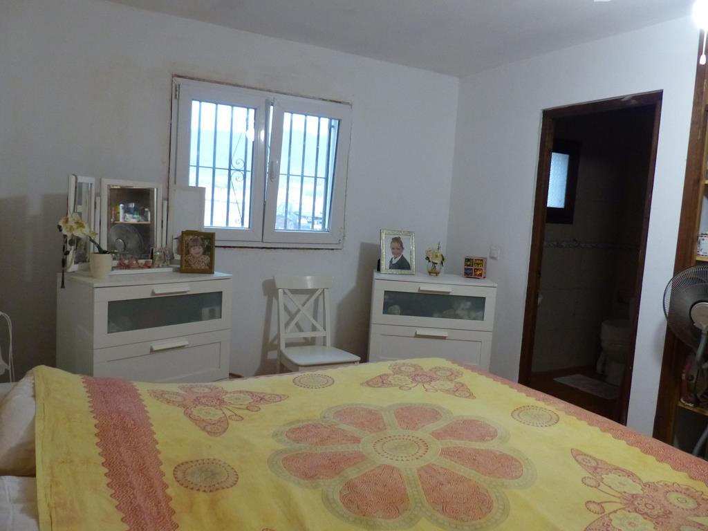 For sale of chalet in Caudete