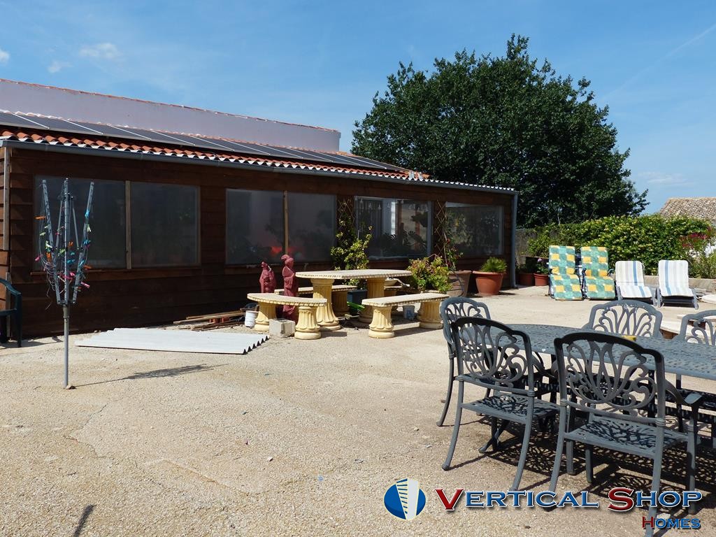 For sale of chalet in Caudete