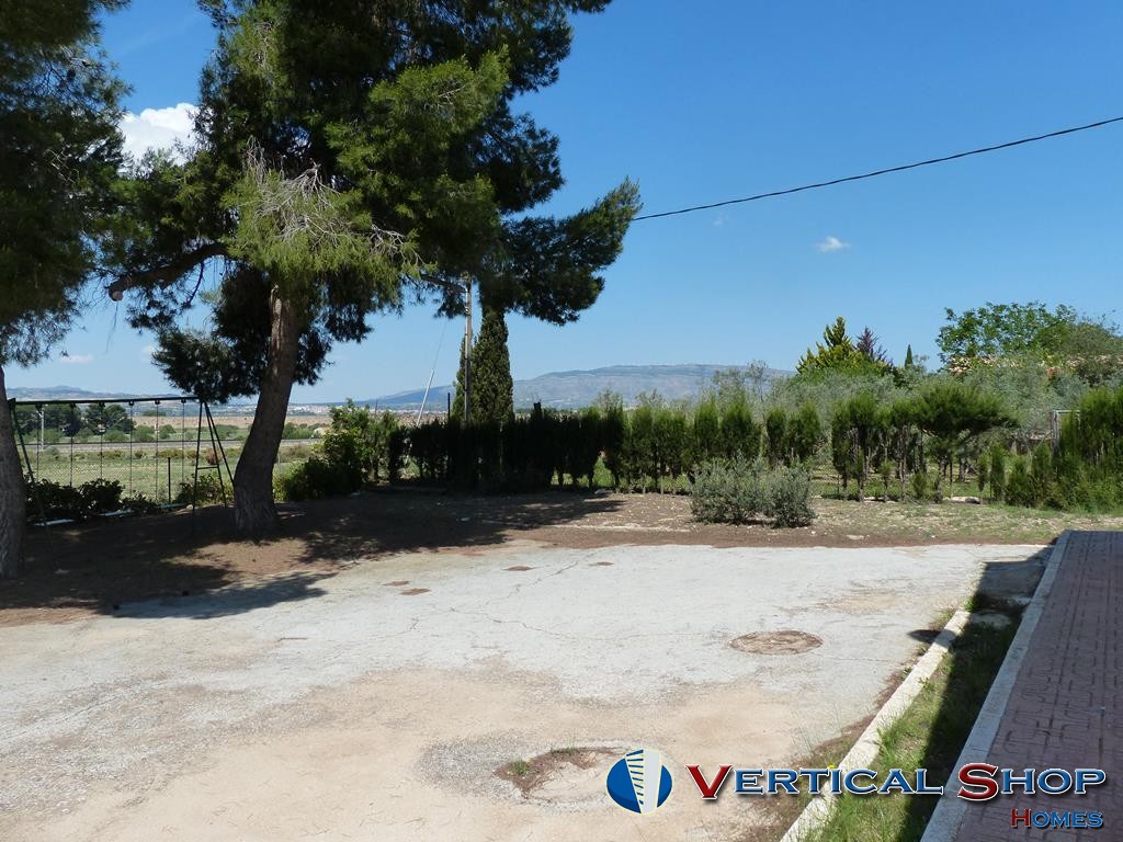 Venta de chalet en Caudete