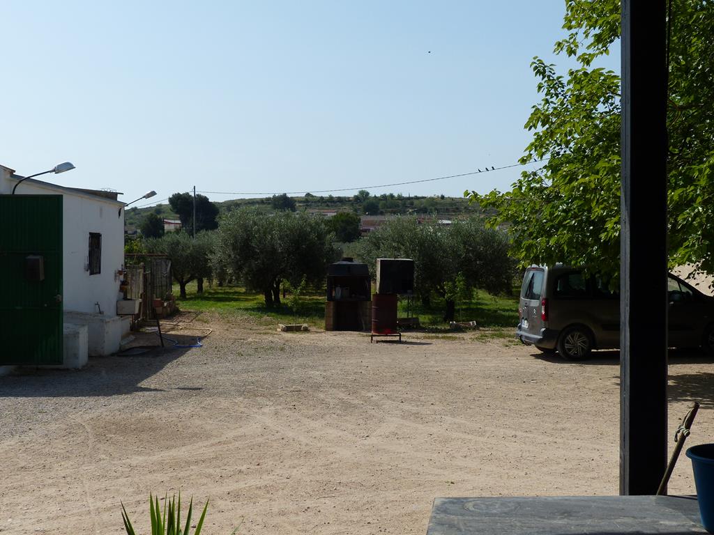 For sale of chalet in Caudete