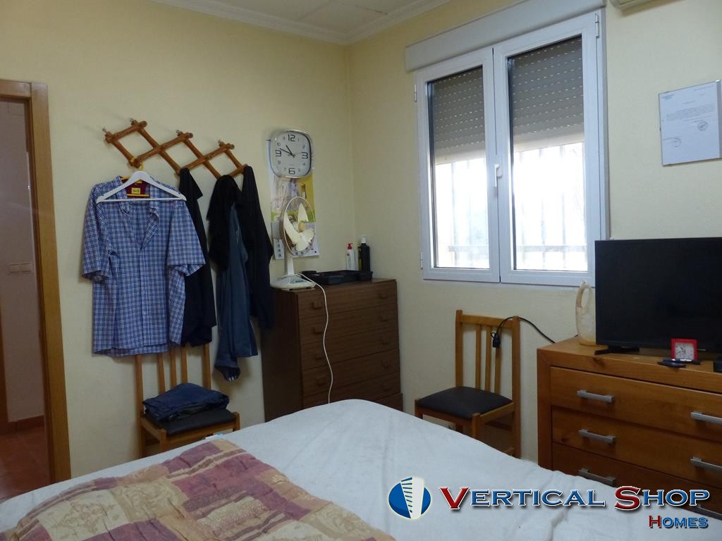 For sale of chalet in Caudete