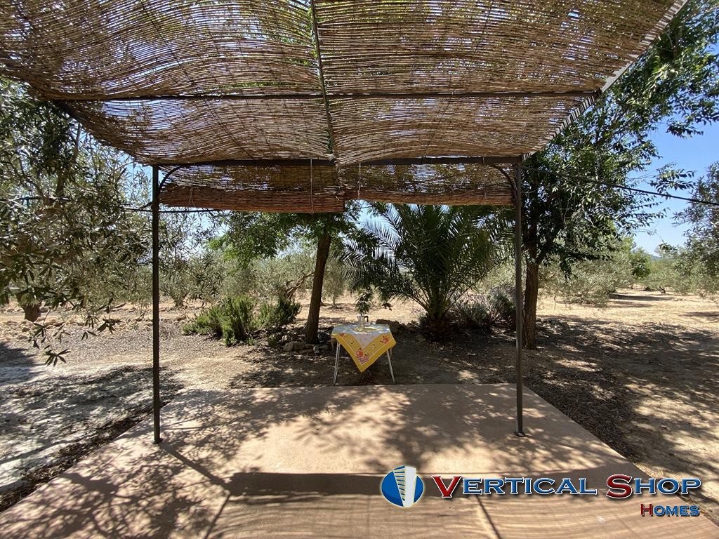 For sale of chalet in Caudete