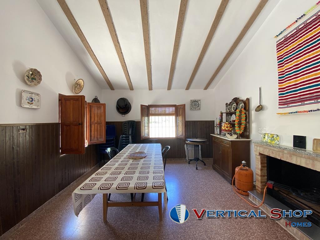 For sale of chalet in Caudete