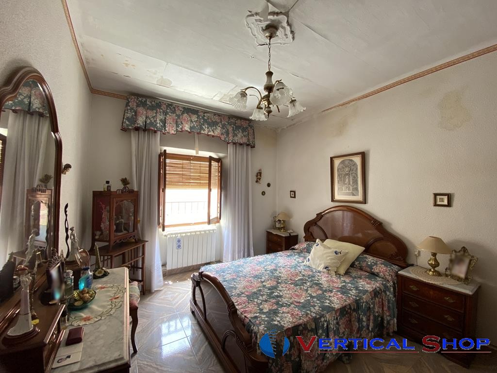 For sale of house in Caudete