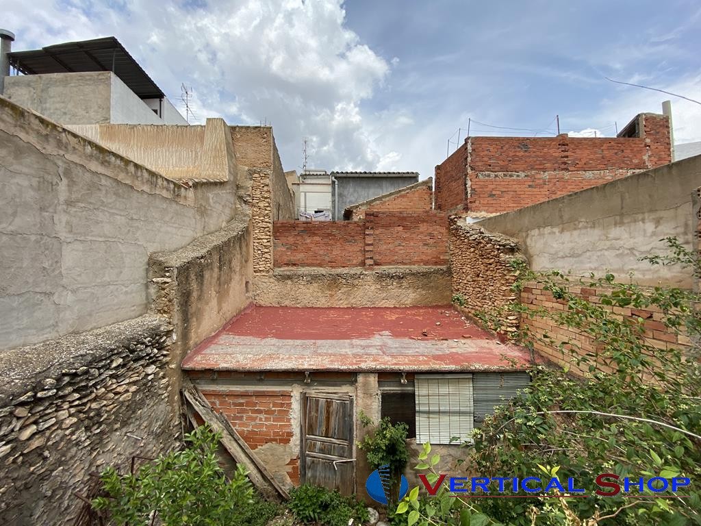 For sale of house in Caudete