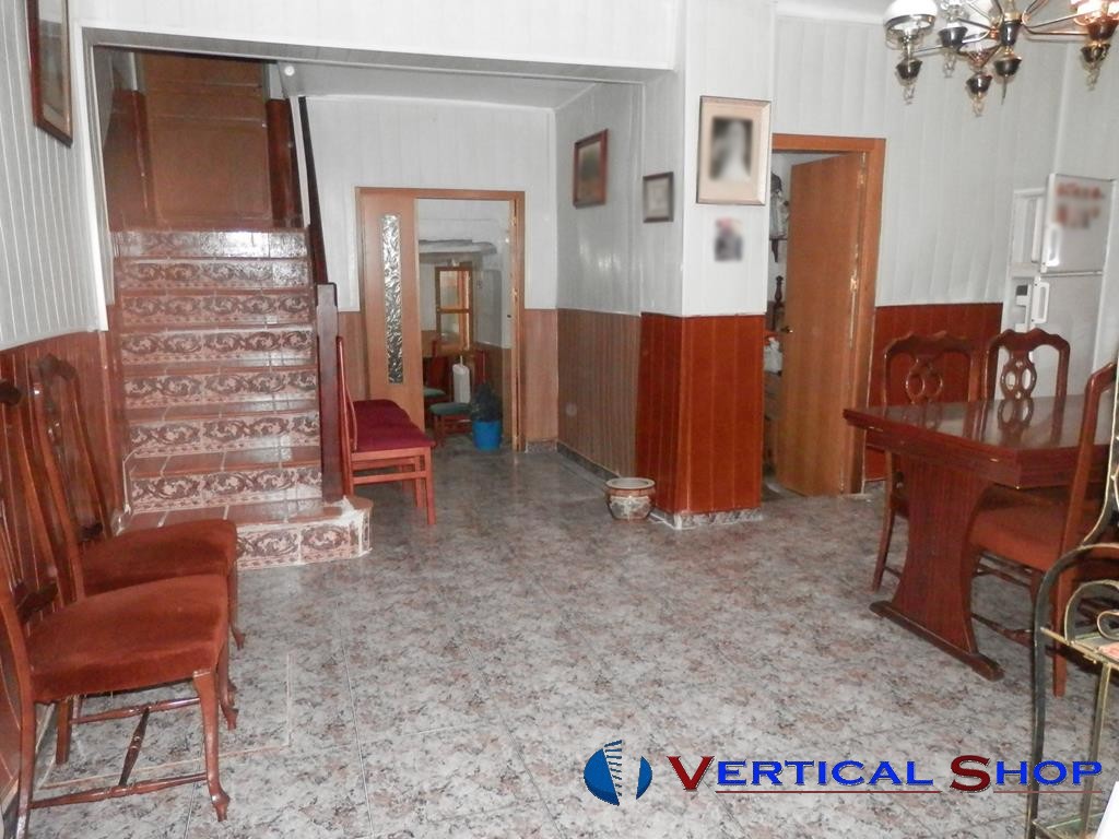 For sale of house in Caudete