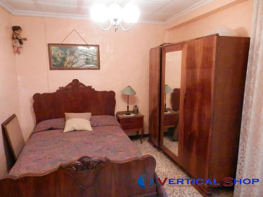 Venta de casa en Caudete