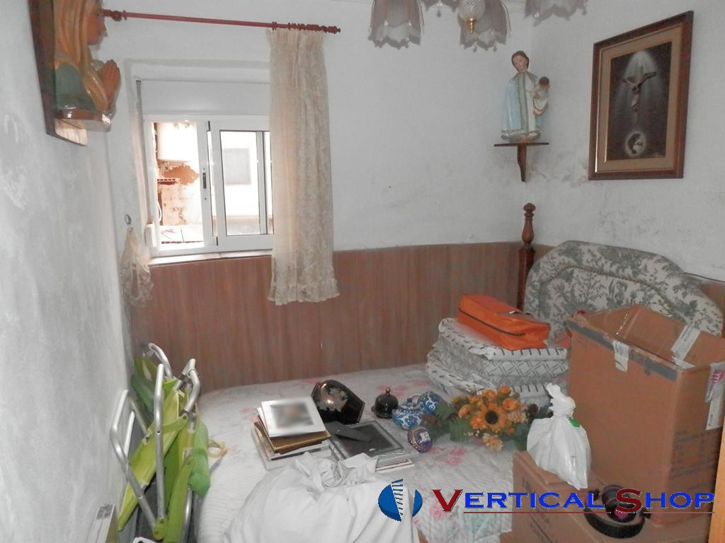 For sale of house in Caudete